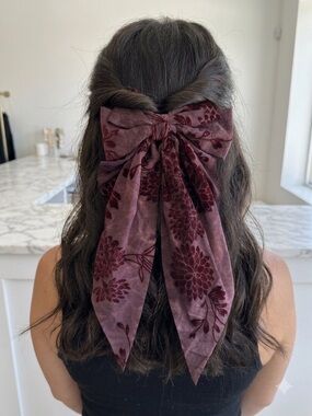 NWT nOir Set of 2 Burgundy Floral Oversized Bow Barrettes Hair Clips